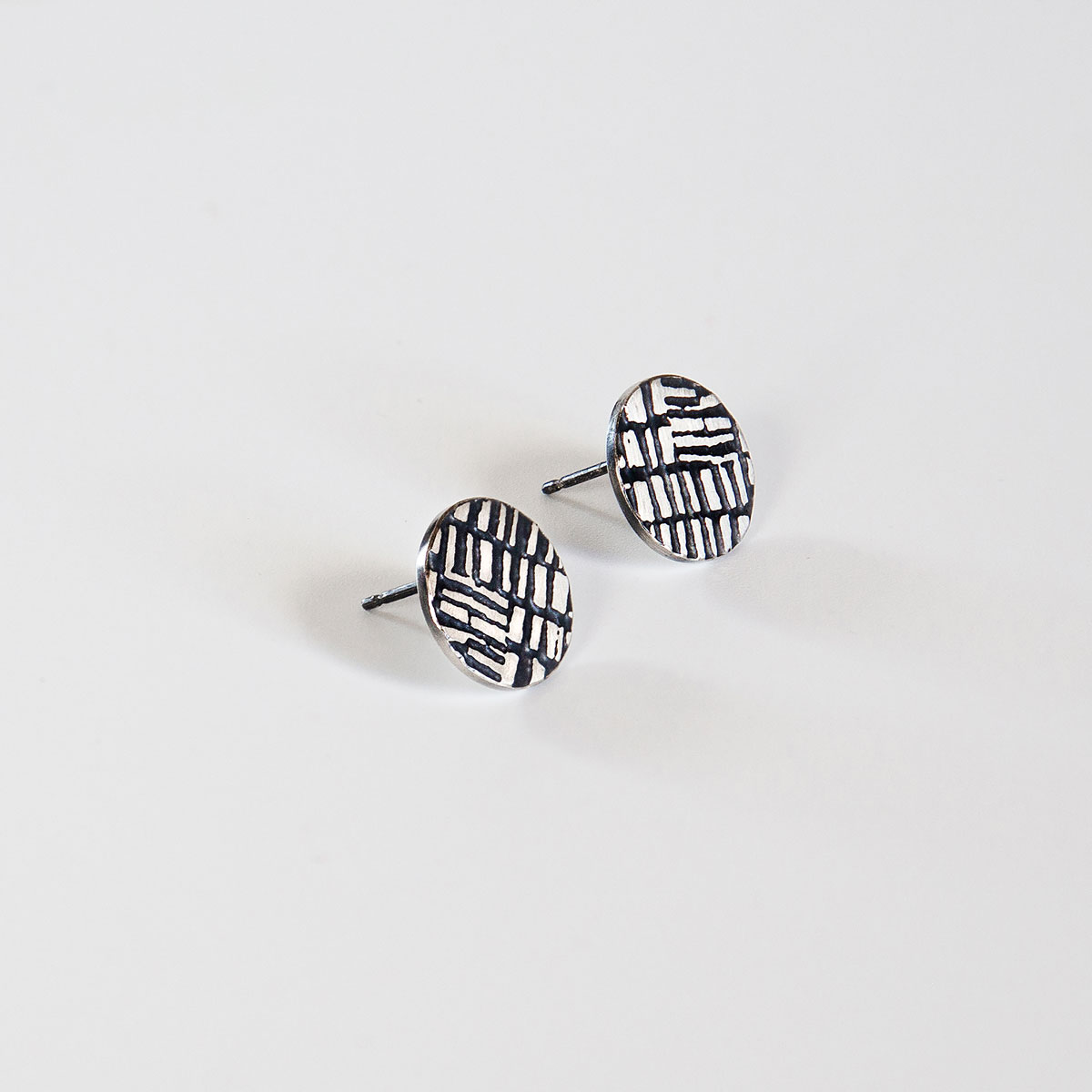 'Weave' Silver and Black Circle Stud Earrings, Small