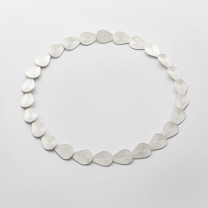 'Lines in Motion' Silver Teardrop Necklace